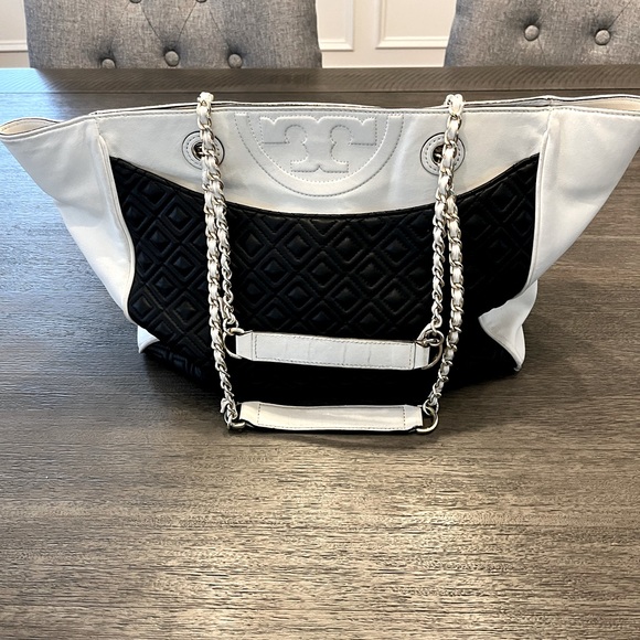 TORY BURCH Quilted Fleming A4 Tote Shoulder Bag - Picture 3 of 12